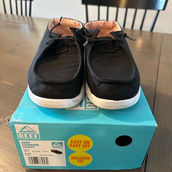 Reef Women’s Cushion Coast Slip On Sneaker - Picture 2 of 7